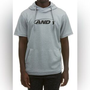 2/40$ Men’s AND1 gray Short Sleeve Hoodie with pouch pocket size medium‎
